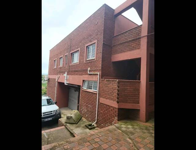 BUSINESS FOR SALE IN RED HILL